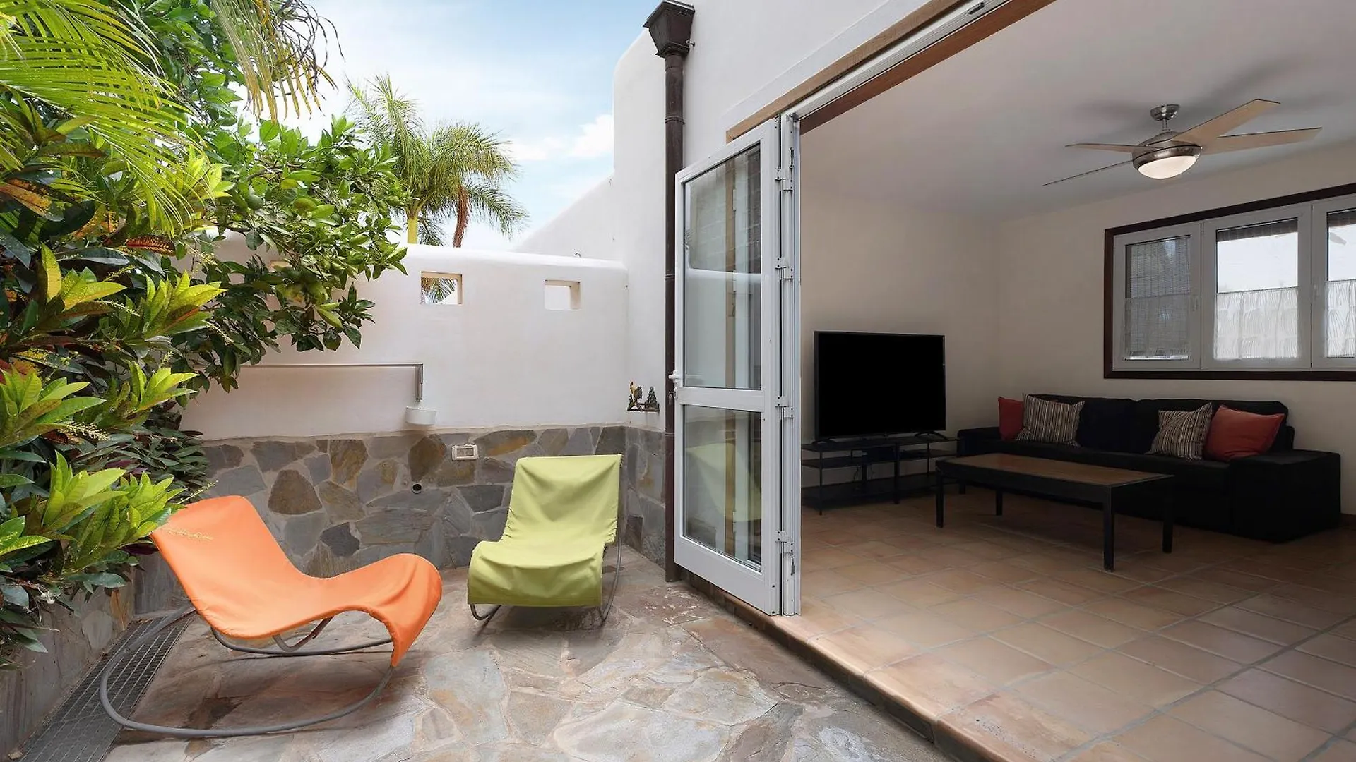 La Calabacera Casa Roja Con Piscina By Paramount Holidays Guía de Isora Tatil Evi
