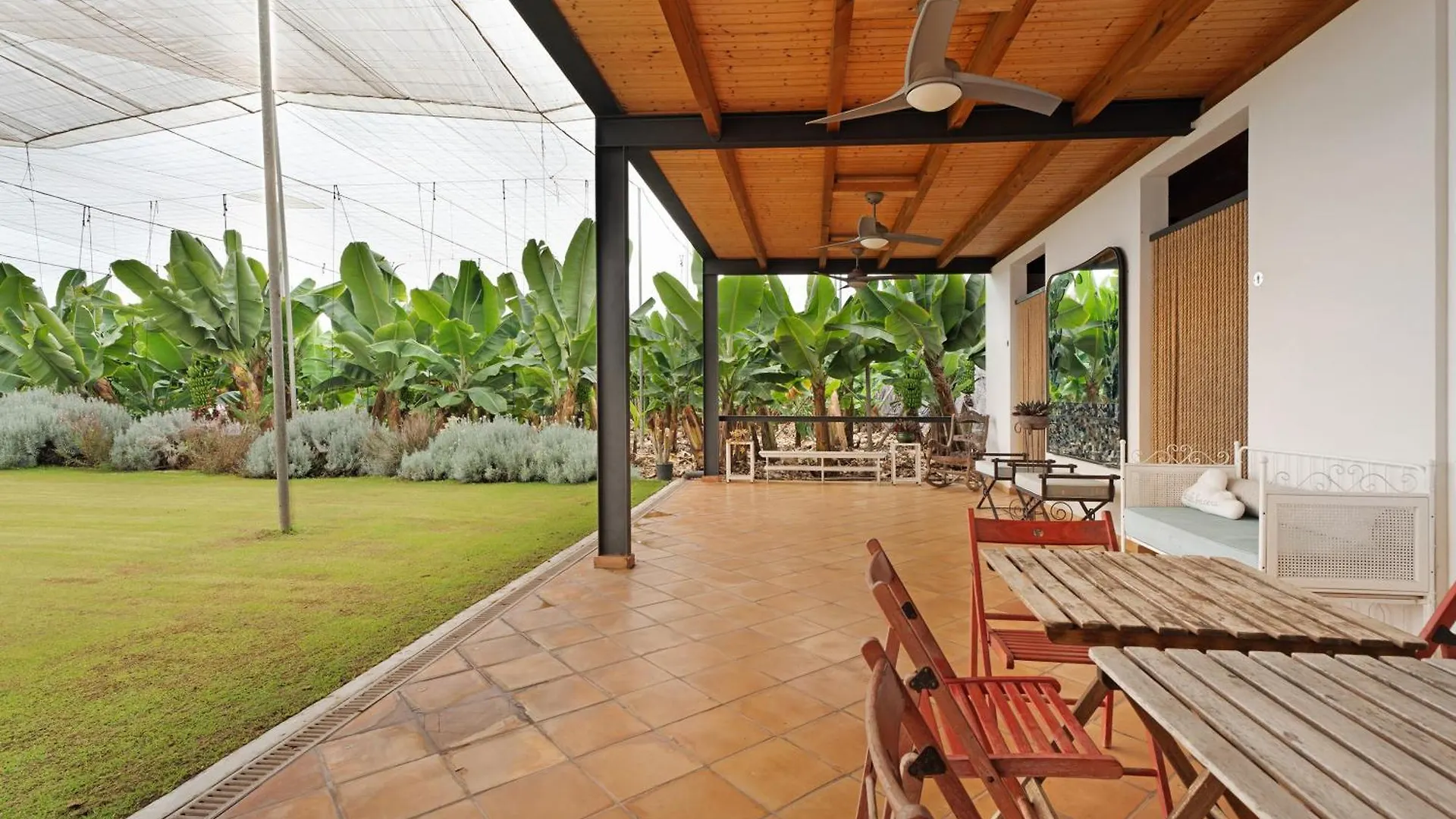 La Calabacera Casa Roja Con Piscina By Paramount Holidays Guía de Isora